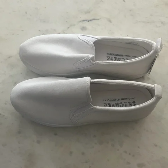 NWT Skechers White Slip-On Shoes - Picture 1 of 10